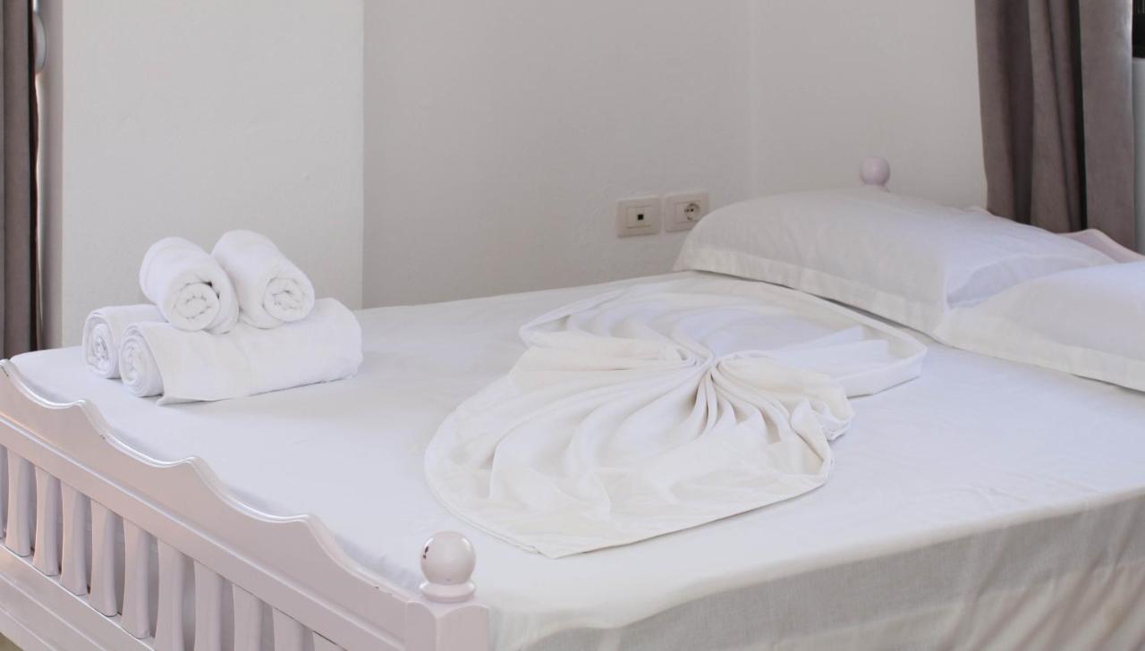 Bora Rooms Himarë Dış mekan fotoğraf