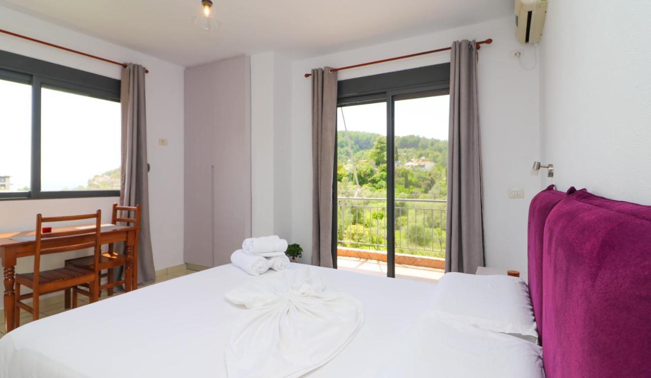 Bora Rooms Himarë Dış mekan fotoğraf