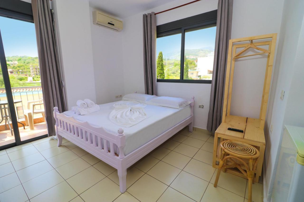 Bora Rooms Himarë Dış mekan fotoğraf