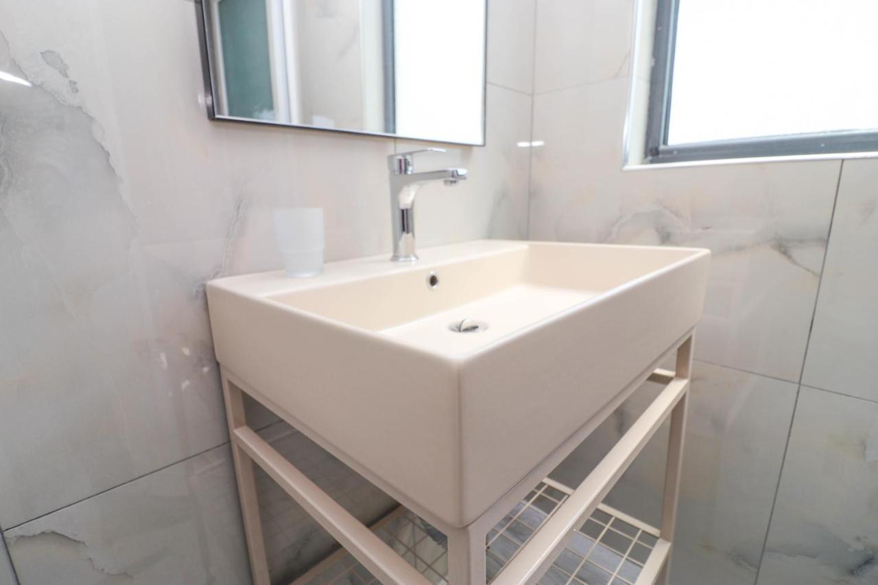 Bora Rooms Himarë Dış mekan fotoğraf