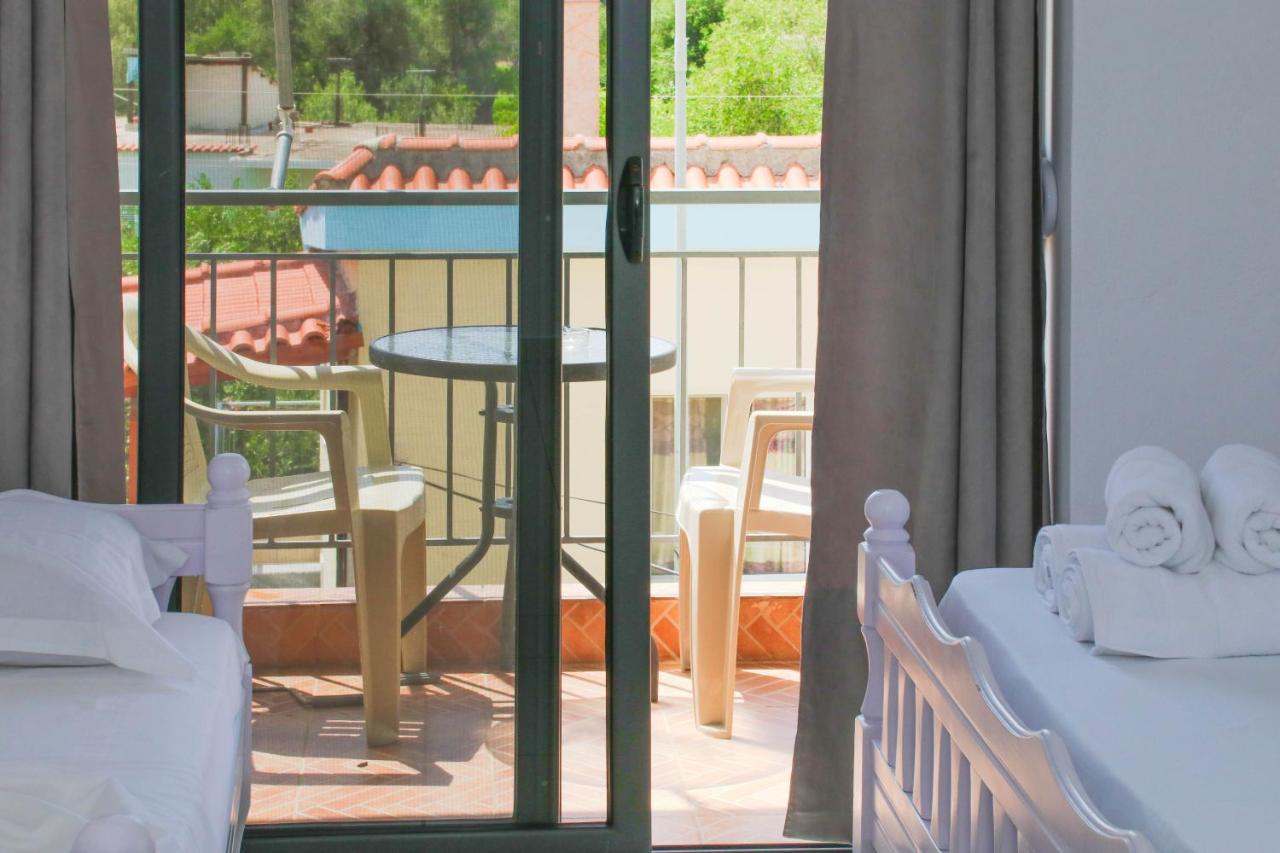Bora Rooms Himarë Dış mekan fotoğraf