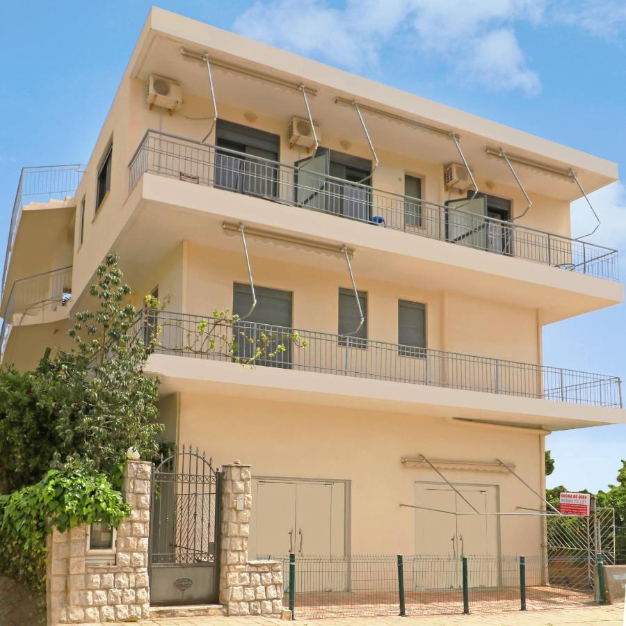 Bora Rooms Himarë Dış mekan fotoğraf
