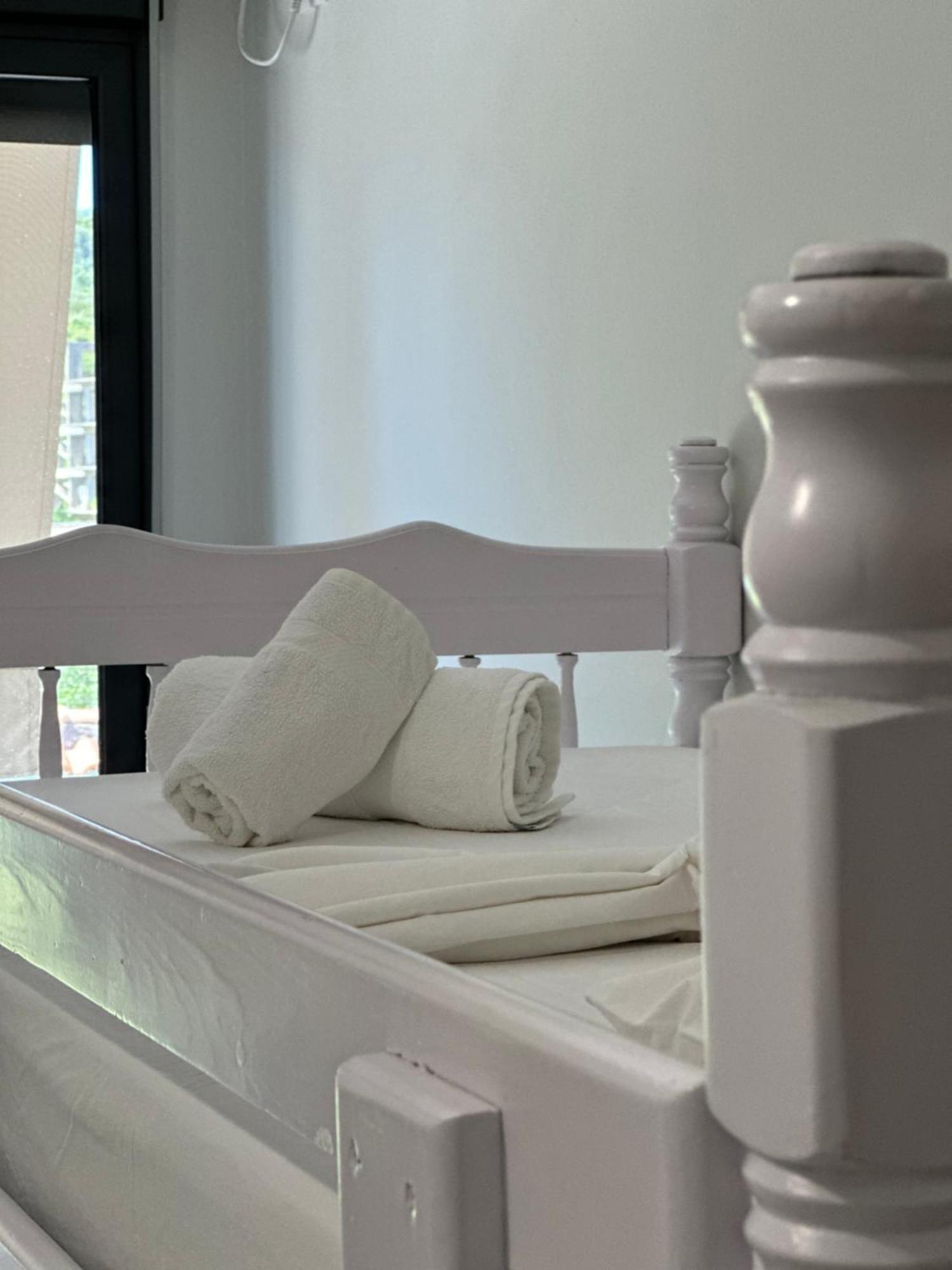 Bora Rooms Himarë Dış mekan fotoğraf